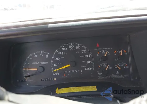 1999 Chevrolet Tahoe Lt z USA, uszkodzony, nr VIN 1GNEC13RXXJ351815